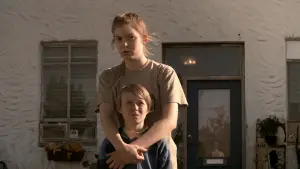 Backdrop to the movie "Summerland" #742029