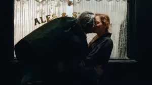 Backdrop to the movie "Phantom Thread" #671789