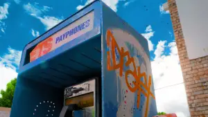 Backdrop to the movie "RATS!" #639782