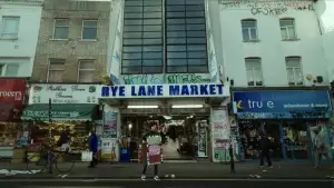 Backdrop to the movie "Rye Lane" #806882