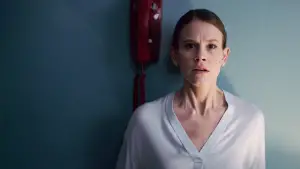 Backdrop to the movie "Smile" #620065