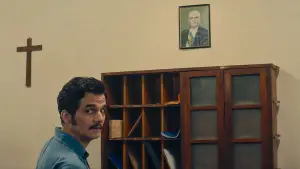 Backdrop to the movie "The Secret Agent" #509741