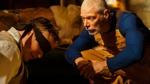 Backdrop to the movie "Old Man" #482118