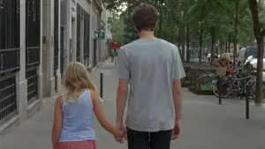 Backdrop to the movie "Amanda" #666551