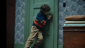 Backdrop to the movie "Cobweb" #172265