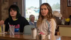 Backdrop to the movie "Unpregnant" #432567