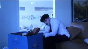 Backdrop to the movie "GREED" #538435