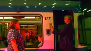 Backdrop to the movie "Sugarbaby" #697910