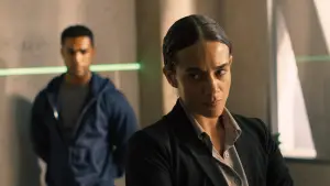 Backdrop to the movie "Safe House" #562449