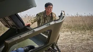 Backdrop to the movie "Escape" #489784