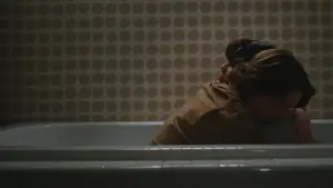 Backdrop to the movie "Parachute" #684653