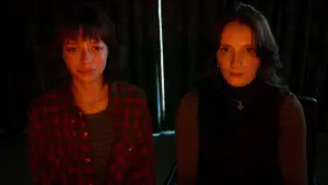 Backdrop to the movie "Red Rooms" #194977