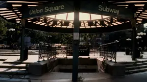 Backdrop to the movie "I Am Legend" #430675