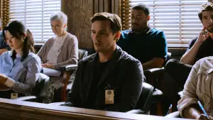 Backdrop to the movie "Juror #2" #780501