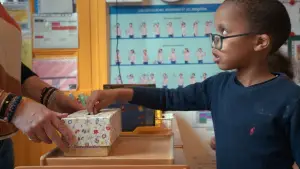 Backdrop to the movie "Qu