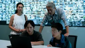 Backdrop to the movie "Stranger Eyes" #667836