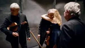 Backdrop to the movie "Four Rational People" #549017