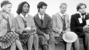 Backdrop to the movie "Flirting" #457623