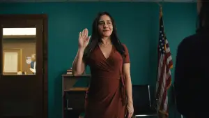 Backdrop to the movie "Almost Deserted" #801367