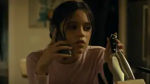 Backdrop to the movie "Scream" #799037