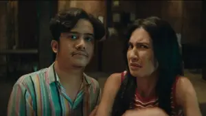 Backdrop to the movie "Dilanjutkan Salah Disudahi Perih" #620383