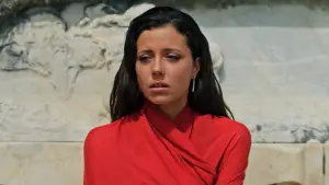 Backdrop to the movie "Parthenope" #598967