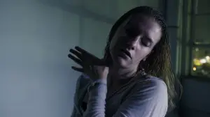 Backdrop to the movie "Automatic" #568718