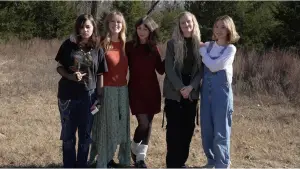 Backdrop to the movie "Autumn Stalking" #776716