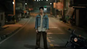 Backdrop to the movie "Everybody Loves Me When I