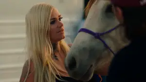 Backdrop to the movie "East of Wall" #617493