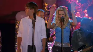 Backdrop to the movie "High School Musical 2" #647038