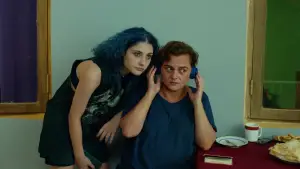 Backdrop to the movie "Blackbird Blackbird Blackberry" #761781