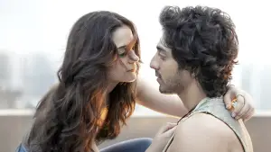 Backdrop to the movie "Saiyaara" #596673