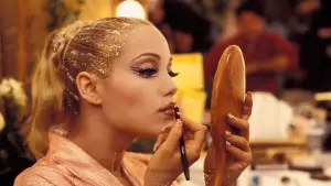 Backdrop to the movie "Showgirls" #606658