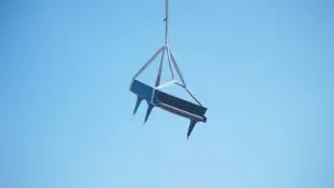 Backdrop to the movie "The Piano Accident" #581276