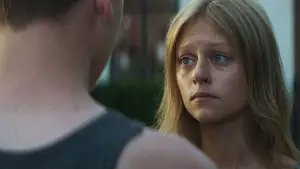 Backdrop to the movie "Strawberry Days" #731492