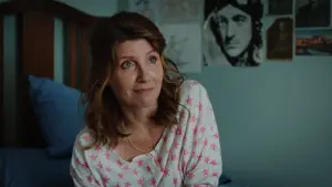 Backdrop to the movie "Dating Amber" #450135