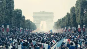 Backdrop to the movie "Les Misérables" #205422
