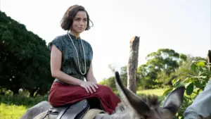 Backdrop to the movie "Eden" #525206