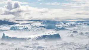 Backdrop to the movie "Greenland: The Icy Eldorado" #612497