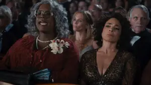 Backdrop to the movie "Scary Movie 5" #670244