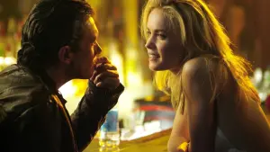 Backdrop to the movie "Thick as Thieves" #316079