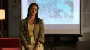 Backdrop to the movie "Siapa Dia" #653118