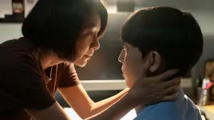 Backdrop to the movie "A Normal Family" #782735