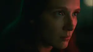 Backdrop to the movie "Red Rooms" #758866