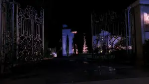 Backdrop to the movie "Death Becomes Her" #930195