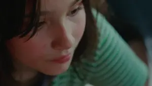 Backdrop to the movie "Aftersun" #201583