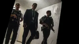 Backdrop to the movie "A House of Dynamite" #556850