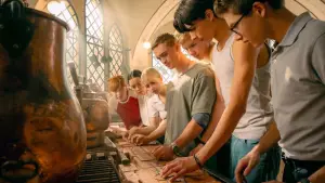 Backdrop to the movie "School of Magical Animals 4" #553405