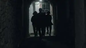 Backdrop to the movie "Άκουσέ Με" #410335